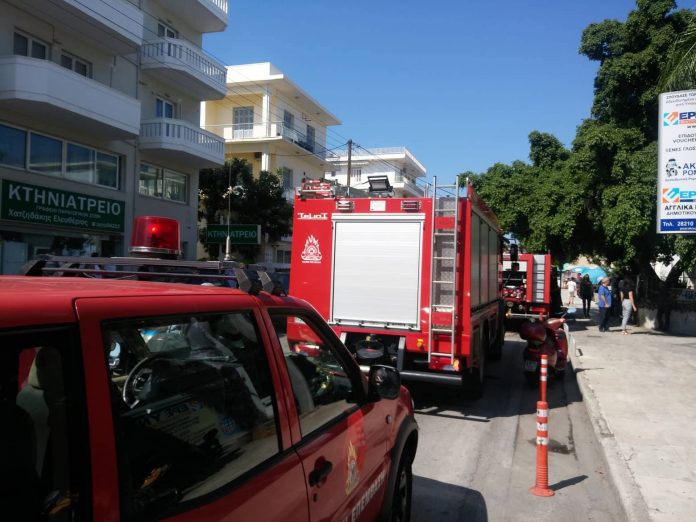 Συναγερμός στην Πυροσβεστική στο κέντρο των Χανίων για υπόγειο πάρκινγκ (Photos)