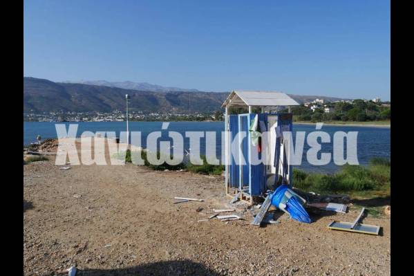 Χανιά: Βανδαλισμοί στην παραλία του Βλητέ (photo)