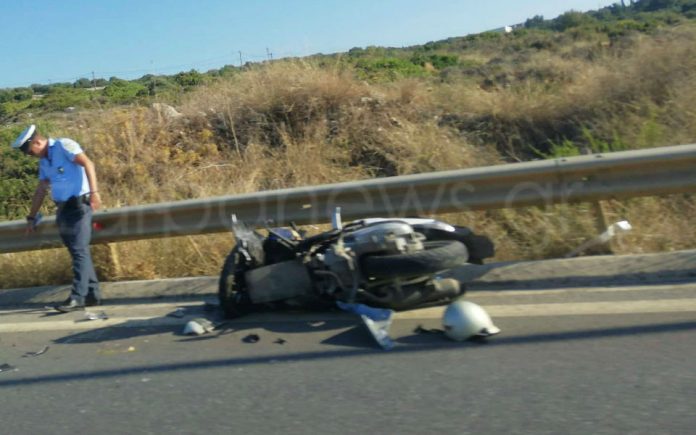 Στην Μονάδα Εντατικής Θεραπείας του Ευαγγελισμού, στην Αθήνα, νοσηλεύεται σε κρίσιμη κατάσταση ο 47χρονος οδηγός της μηχανής,