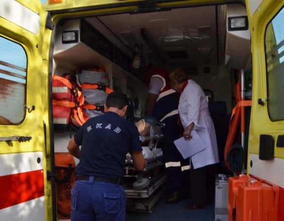 Κόπηκε ξαφνικά το νήμα της ζωής του - Κινητοποίηση από το ΕΚΑΒ