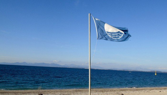 Ποια γνωστή παραλία των Χανίων έχασε τη γαλάζια σημαία της