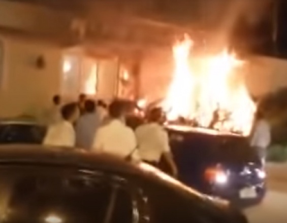 Πανικός σε γαμήλιο γλέντι από φωτιά έξω από το κέντρο διασκέδασης (βίντεο)