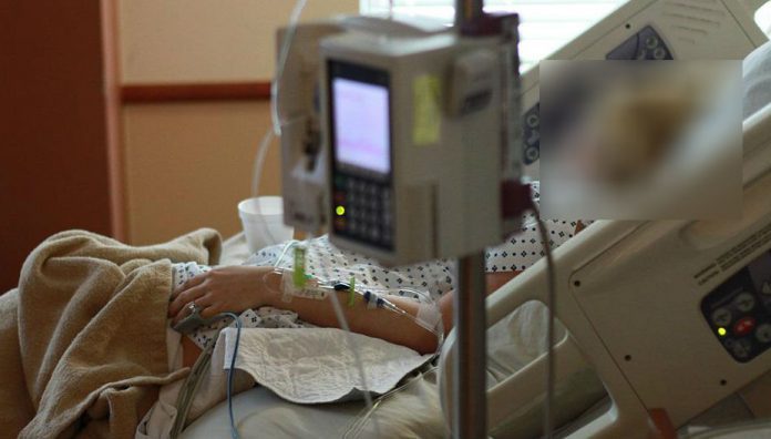 Μάχη για τη ζωή της δίνει η 20χρονη που βρέθηκε χωρίς σφιγμό σε ασανσέρ ξενοδοχείου στα Χανιά