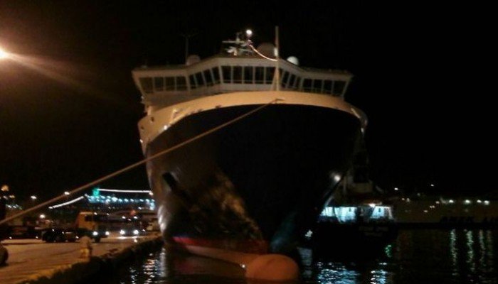 Συγκρούστηκε πριν αποπλεύσουν για Κρήτη το Blue Galaxy με το Blue Horizon