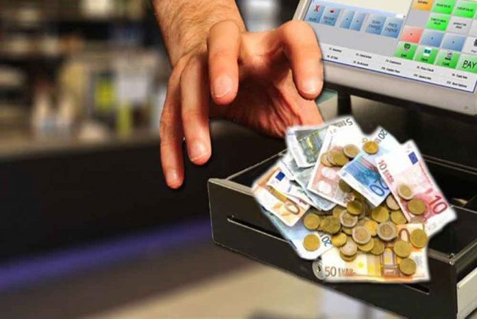 Κρήτη: Ο πιτσιρικάς έβαζε χέρι στο ταμείο του μαγαζιού! Είχε αρπάξει 32.000 ευρώ