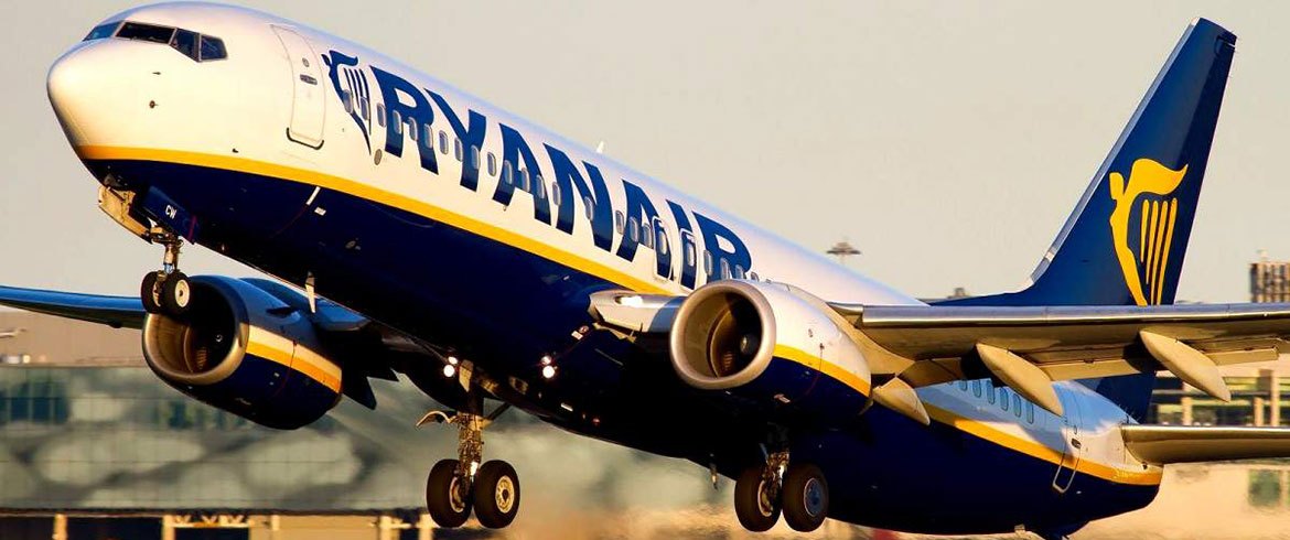 Ryanair: Νέες χρεώσεις αποσκευών από σήμερα – Πώς θα πληρώσετε λιγότερα