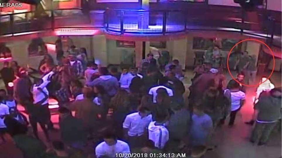 Γυναίκα στραγγάλισε μέχρι λιποθυμίας πορτιέρη γιατί θεώρησε ότι τη χούφτωσε
