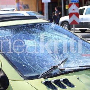 Κρήτη: Σοβαρό τροχαίο με παράσυρση πεζής Έσπασε το παρμπρίζ του αυτοκινήτου (Photo)