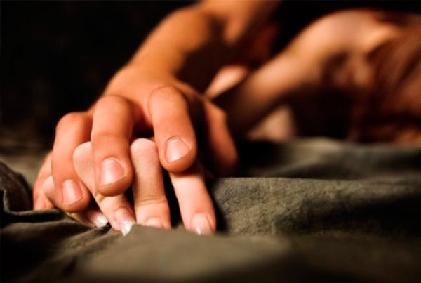 Tα τρία σημάδια που δείχνουν ότι μαζί σου κάνει το καλύτερο σεξ της ζωής του