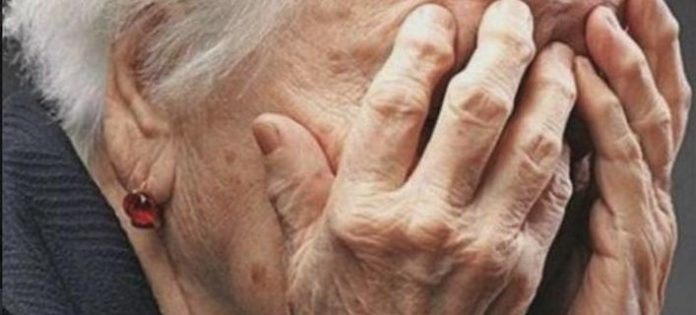 Στο νοσοκομείο «έστειλε» την ηλικιωμένη πεθερά της, μια 51χρονη γυναίκα,