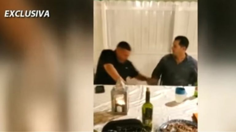 Σοκαριστικό βίντεο: 40χρονος πέφτει νεκρός από «αδέσποτη»σφαίρα ενώ διασκεδάζει για τα Χριστούγεννα