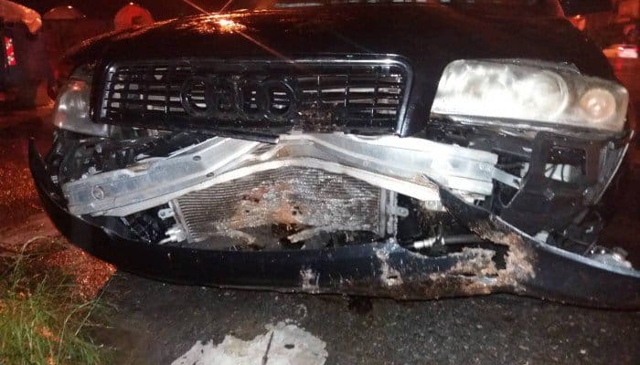 Χανιά:Έπεσαν βράχια στο Πλατάνι και προκάλεσαν τροχαίο 2 αυτοκινήτων