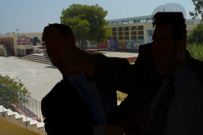Πρωτοφανές επεισόδιο σε σχολείο των Χανιών: Πατέρας έδειρε τον Λυκειάρχη μετά την επίπληξη στον γιο του