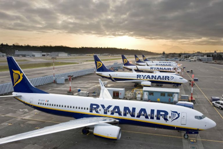 Ryanair: Κρατάει για την ώρα το Χανιά – Θεσσαλονίκη αλλά σβήνει οριστικά από το χάρτη της το Χανιά – Αθήνα το 2019