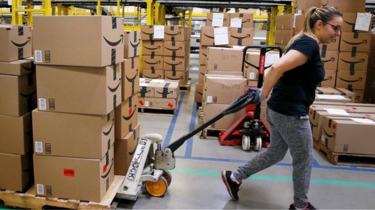 Γιατί McDonald's και Amazon καταβάλλουν ξαφνικά 15 δολάρια την ώρα στους εργαζόμενους;