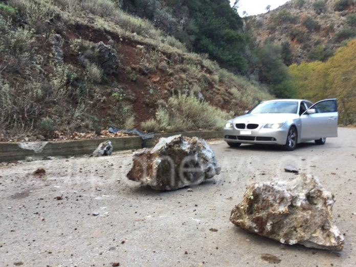 Χανιά: Κατολίσθηση στον δρόμο προς Θέρισο: Μεγάλη προσοχή στην οδήγηση