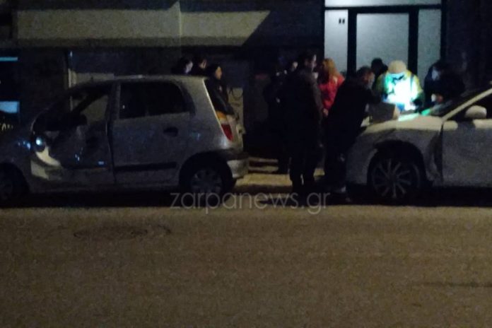 Τροχαίο στο κέντρο των Χανίων: Δυνατή σύγκρουση δύο Ι.Χ. σε κεντρικό δρόμο