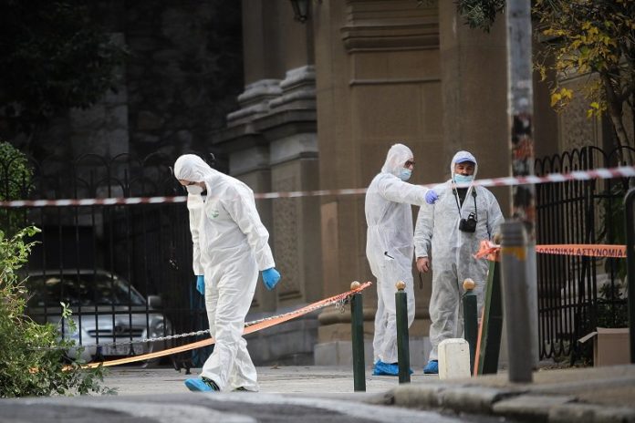 Τι είπε ο Χανιώτης αστυνομικός που τραυματίστηκε από την έκρηξη βόμβας στο Κολωνάκι