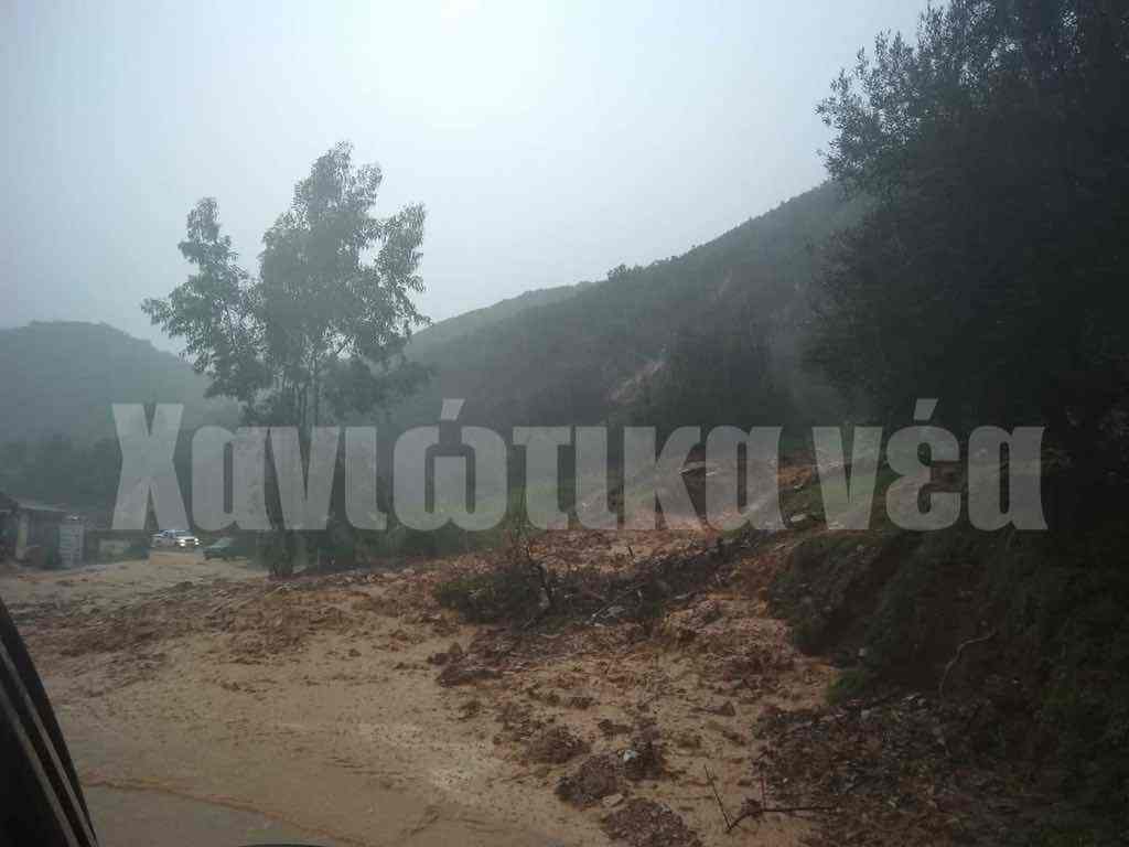 Πλημμυρισμένα χωριά στο δήμο Πλατανιά – Αίτημα στην ΕΜΑΚ για διάσωση πολιτών (φωτο)