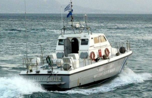 Θρίλερ με πτώμα που βρέθηκε σε βράχια