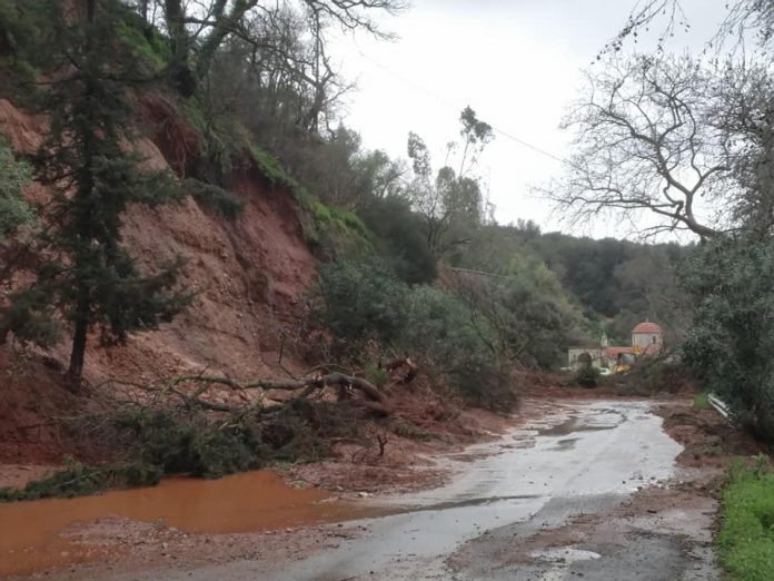 Νεότερη ανακοίνωση από την Αντιπεριφέρεια για κλειστούς δρόμους στα Χανιά