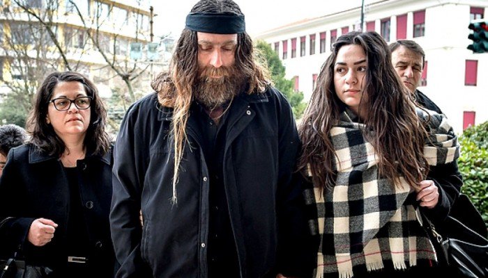Στο εδώλιο του κατηγορουμένου ο πατέρας του Βαγγέλη Γιακουμάκη