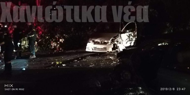 Χανιά: Τρεις τραυματίες μετά από μετωπική σύγκρουση Ι.Χ. (φωτο)