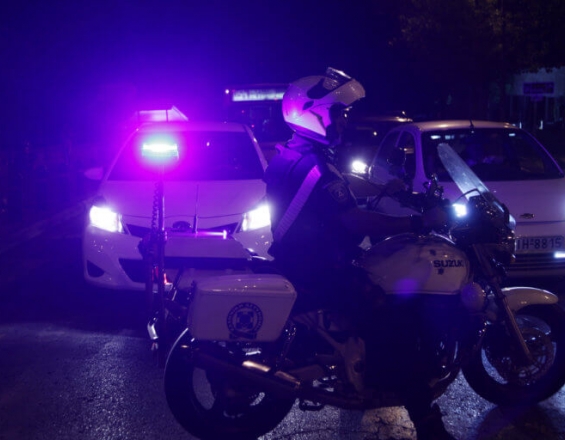 Ξυλοκόπησε τη σύντροφό του για να τη ληστέψει!