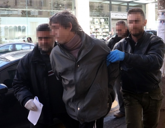 Εκτός φυλακής ο 35χρονος για το φόνο του πατέρα του
