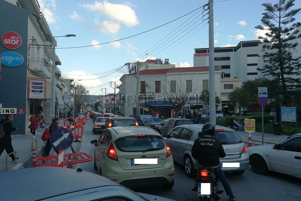 Έχει παραλύσει λόγω έργων το κέντρο των Χανίων (φωτο)