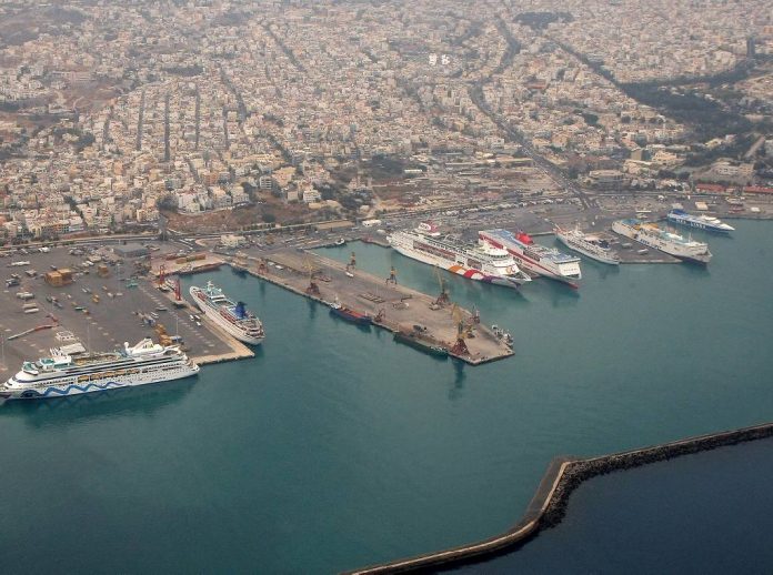 Κρήτη: Σε περιπέτεια εξελίχθηκε το πρωινό ταξίδι ! Επέστρεψε στο λιμάνι το πλοίο