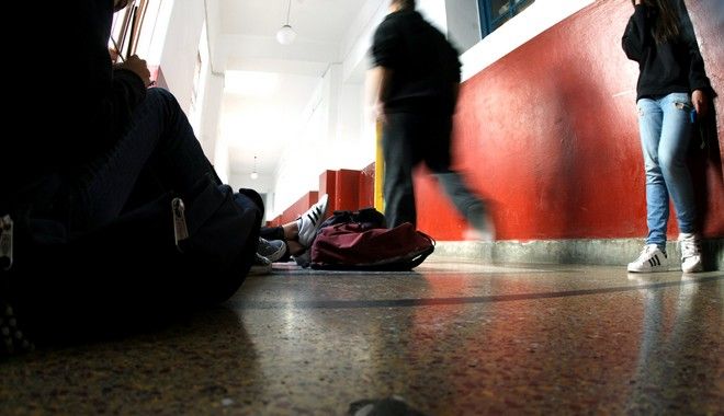 Κρήτη: 28χρονος πατέρας-τσαμπουκάς χτύπησε 6χρονο μαθητή
