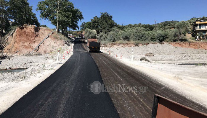 Έστρωσαν άσφαλτο στην αυτοσχέδια διάβαση του Κερίτη (φωτο)