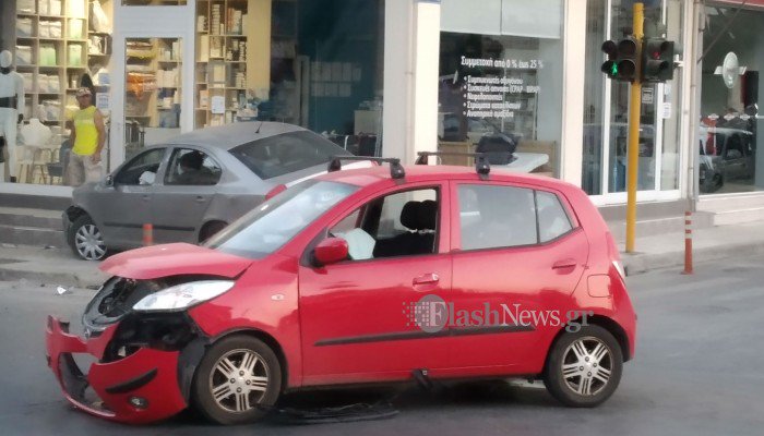 Τροχαίο ατύχημα στην Γογονή (φωτο)