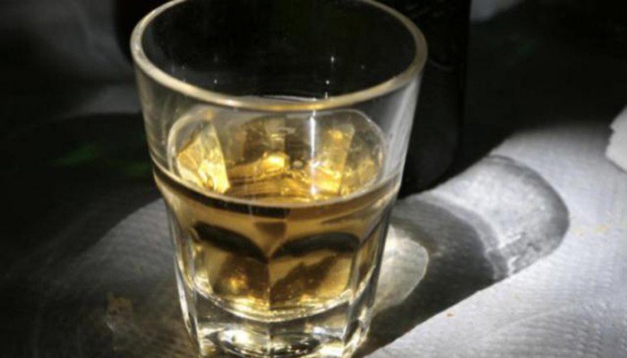 Παιδιά δημοτικού πήραν από το σπίτι τους ποτά σε σχολική εκδρομή στα Χανιά