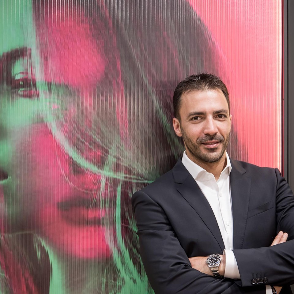 Εντυπωσιακή ανακαίνιση στο κομμωτήριο Vasilis Mountakis στα Χανιά
