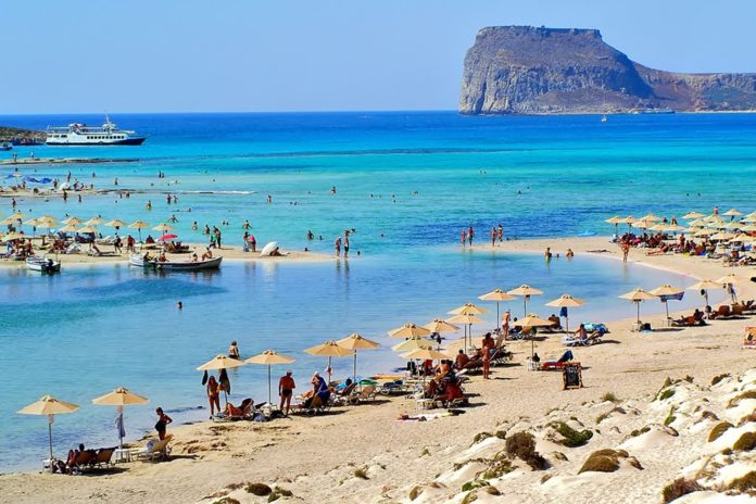 Σκαμπανεβάσματα στη θερμοκρασία προβλέπει ο Μανώλης Λέκκας – Πότε θα «καούμε» και πότε θα… δροσιστούμε