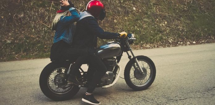 Απόφαση σταθμός: Μισή αποζημίωση επειδή δεν φορούσε κράνος