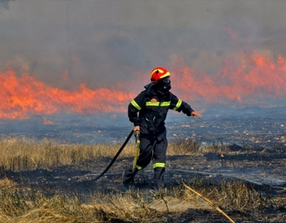Κρήτη: Θρίλερ με 73χρονο για τη φωτιά - Παραδόθηκε τα ξημερώματα