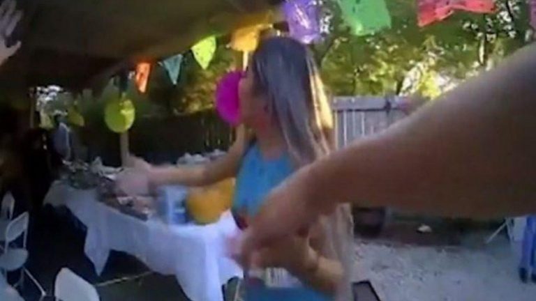 Κάλεσαν την αστυνομία για να σταματήσει ένα πάρτι αλλά κανένας δεν περίμενε την συνέχεια