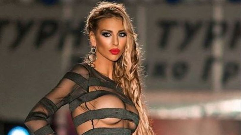 «Κουνελάκι» του Playboy κάνει στροφή στην ποιότητα και κατεβαίνει για πρόεδρος