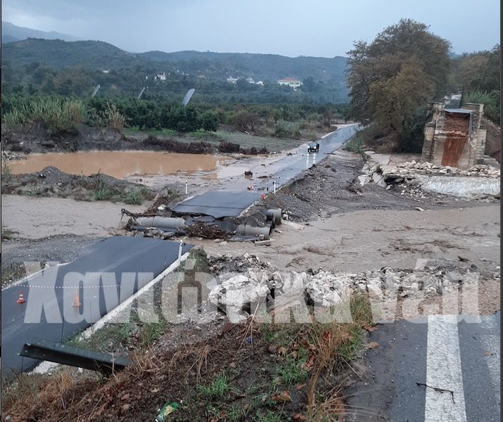 Χανιά: Έπεσε η διάβαση στον Κερίτη (φωτο)