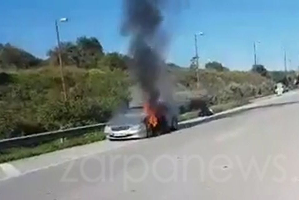 Χανιά: Αυτοκίνητο άρπαξε φωτιά στην εθνική οδό (φωτο + video)