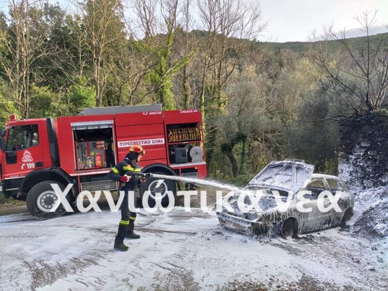 Χανιά: Παρανάλωμα του πυρός αυτοκίνητο (φωτο)