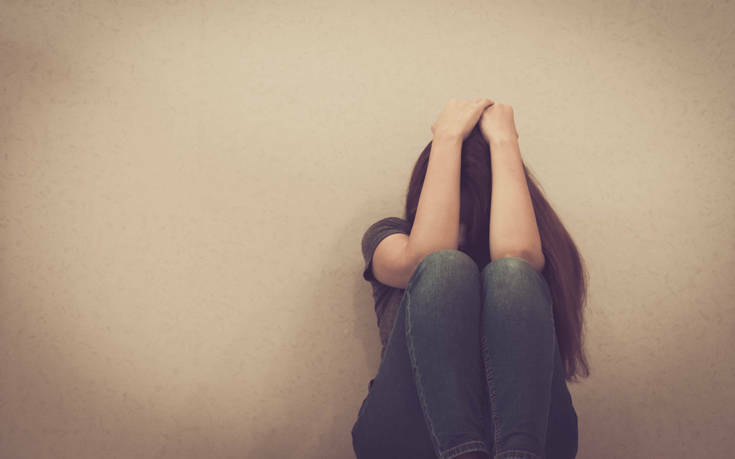 Φρίκη: 70χρονος καθηγητής κακοποιούσε σεξουαλικά ανήλικη μαθήτρια μέσα στην τάξη για χρόνια