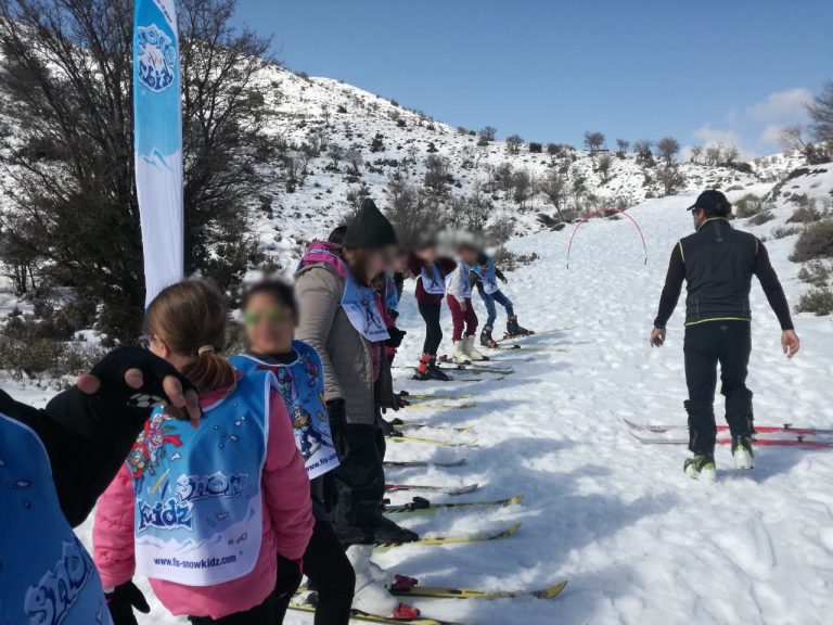 Χανιά: Μαθήματα χιονοδρομίας στο οροπέδιο του Ομαλού