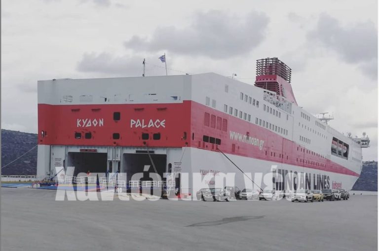 Χανιά: Επιβάτες μετρημένοι στα δάχτυλα σε αεροδρόμιο και λιμάνι