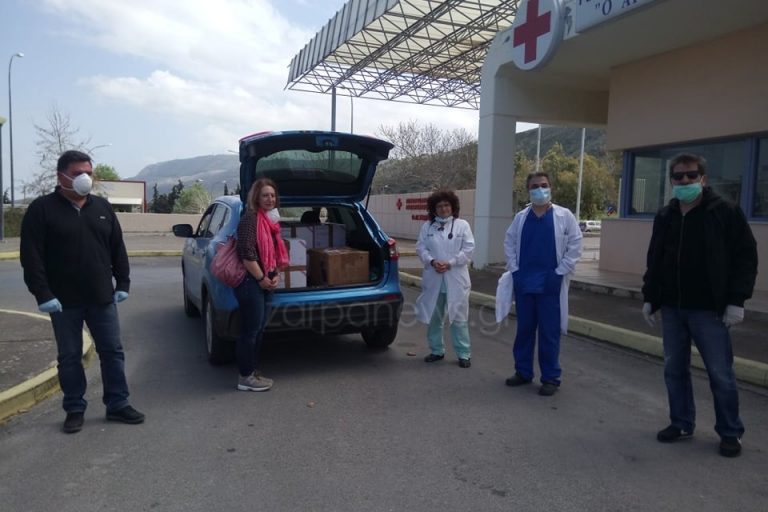 Χανιά: Μάσκες και γάντια προσέφερε η ΕΛΜΕ Χανίων στους γιατρούς του Νοσοκομείου (φωτο)