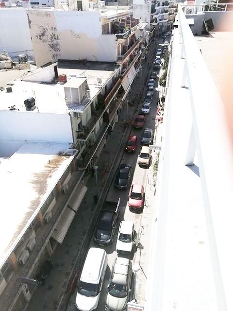 Χανιά: Απίστευτο μποτιλιάρισμα στην οδό Περίδου (φωτο)