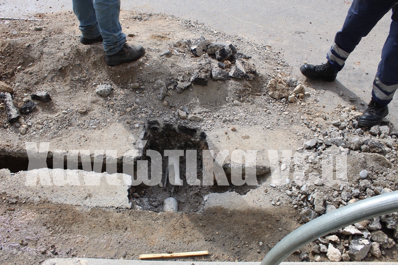 Χανιά: Σκάβουν ξανά την οδό Περίδου και προκάλεσαν μεγάλη ζημιά (φωτο)